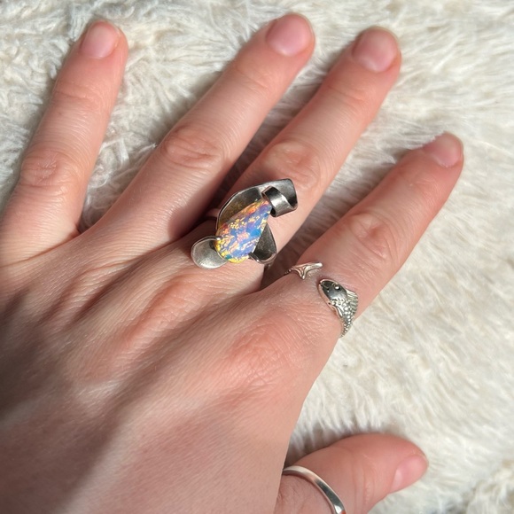 Unique Sterling Silver & Faux Opal Ring - Picture 11 of 16